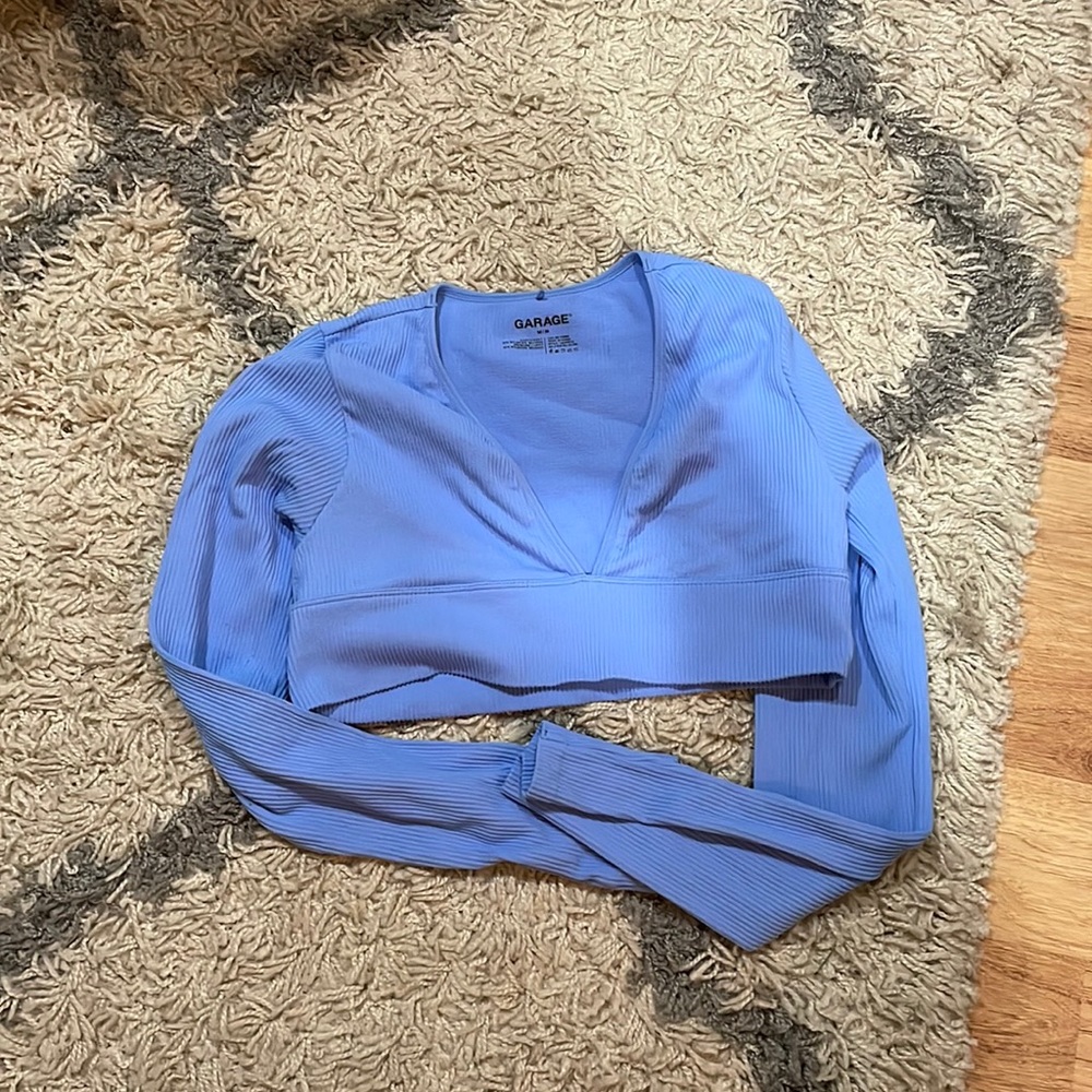 Long sleeve soft Garage top